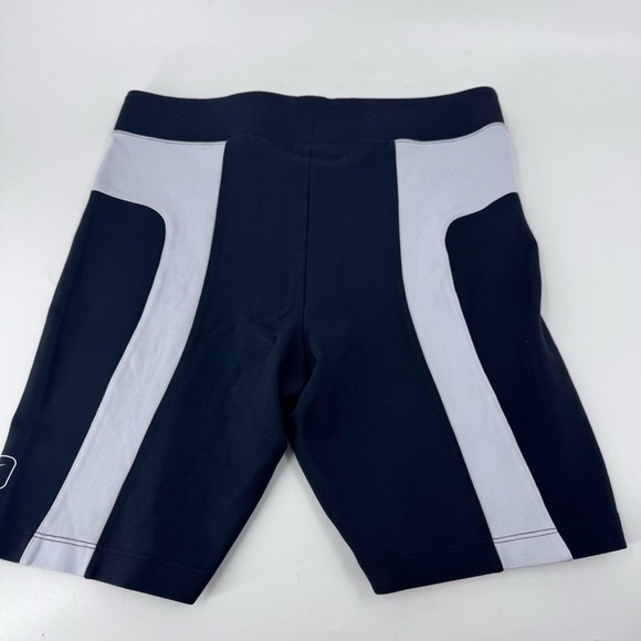 Nike Black and White Sportswear Tights / Compression Shorts - Picture 3 of 10